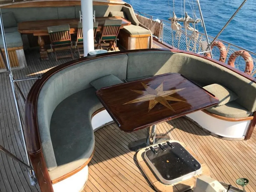 Hotel Cemal Efe Fethiye Botel